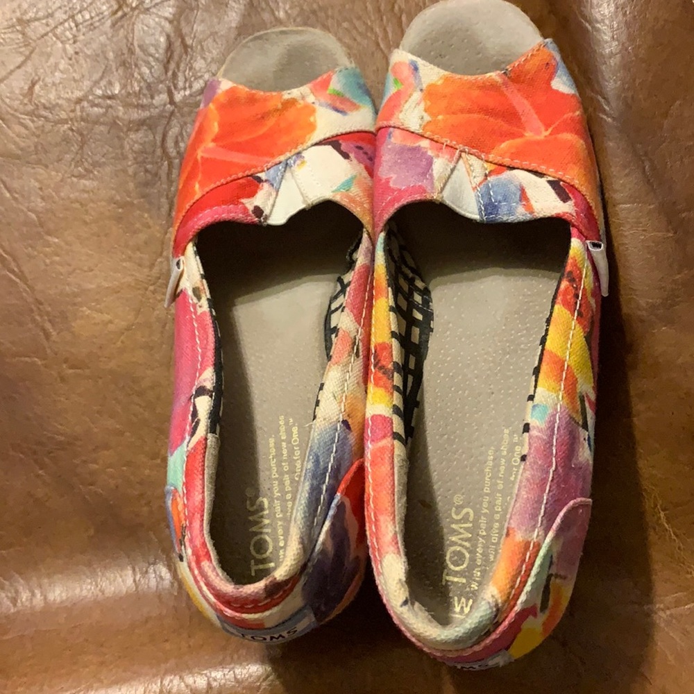 Flowery high heels